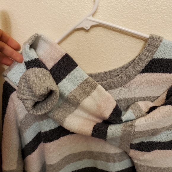 Soft Cozy sweater - Picture 4 of 4